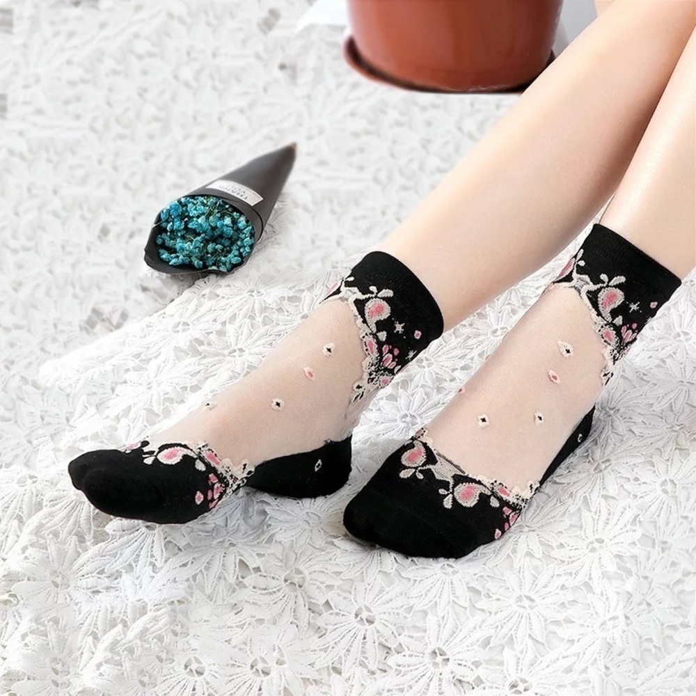 Floral Sheer Ankle‎ Socks - Black